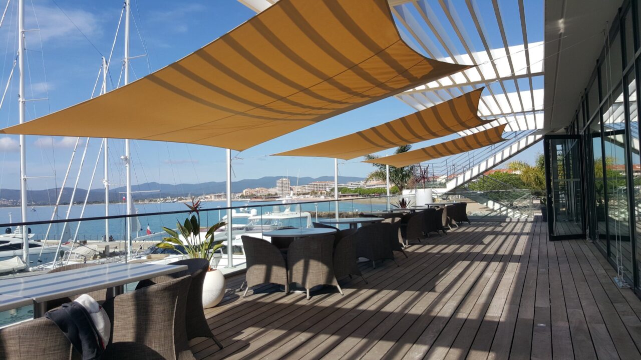 Comment choisir la voile d&rsquo;ombrage parfaite pour votre terrasse