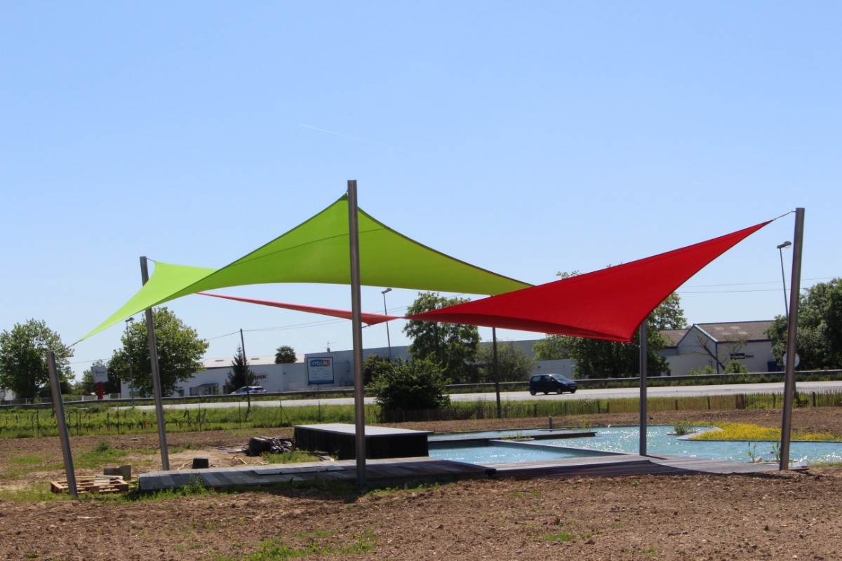 Les caractéristiques d&rsquo;un voile d&rsquo;ombrage : élégance et protection